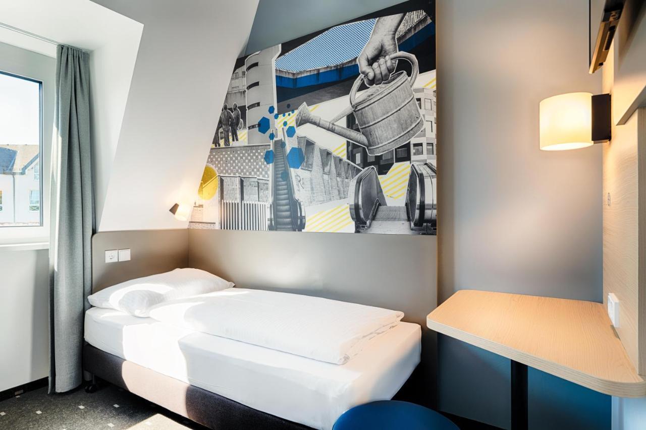 B&B Hotel Giessen-City Exterior foto